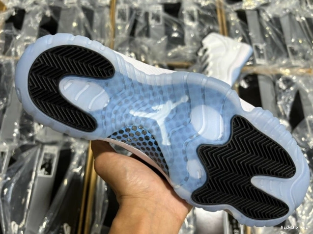 Jordan Blue CT8012-104 11 Air legend 0802